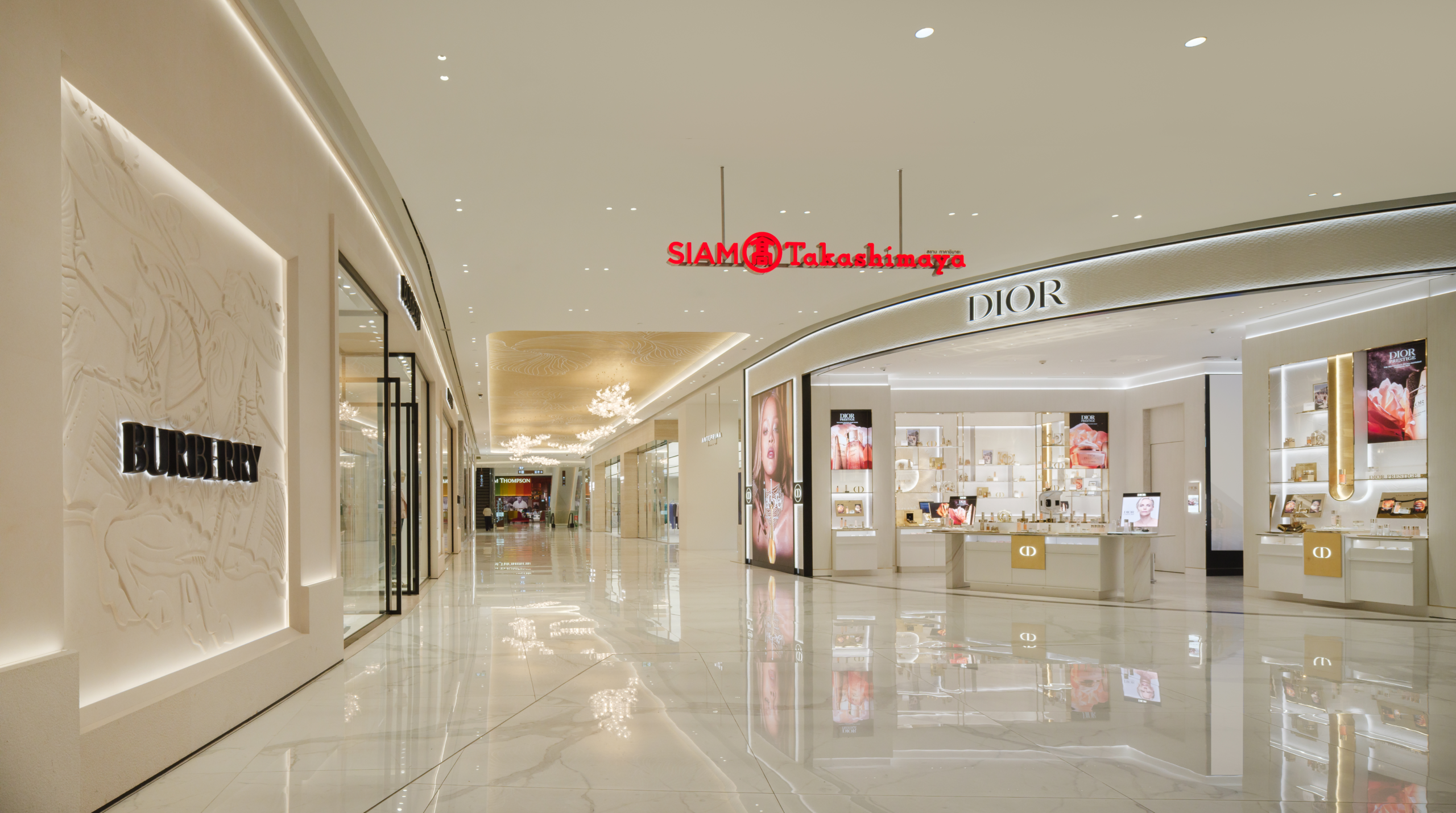 สยาม ทาคาชิมายะ เผยโฉม “SIAM Takashimaya Luxe Hall” รวมคอนเซ็ปต์สโตร์แบรนด์ดังระดับโลกเปิดนิยามใหม่ Seamless Luxury ที่เชื่อมต่อทุกจังหวะการช็อปปิงอย่างสมบูรณ์แบบ