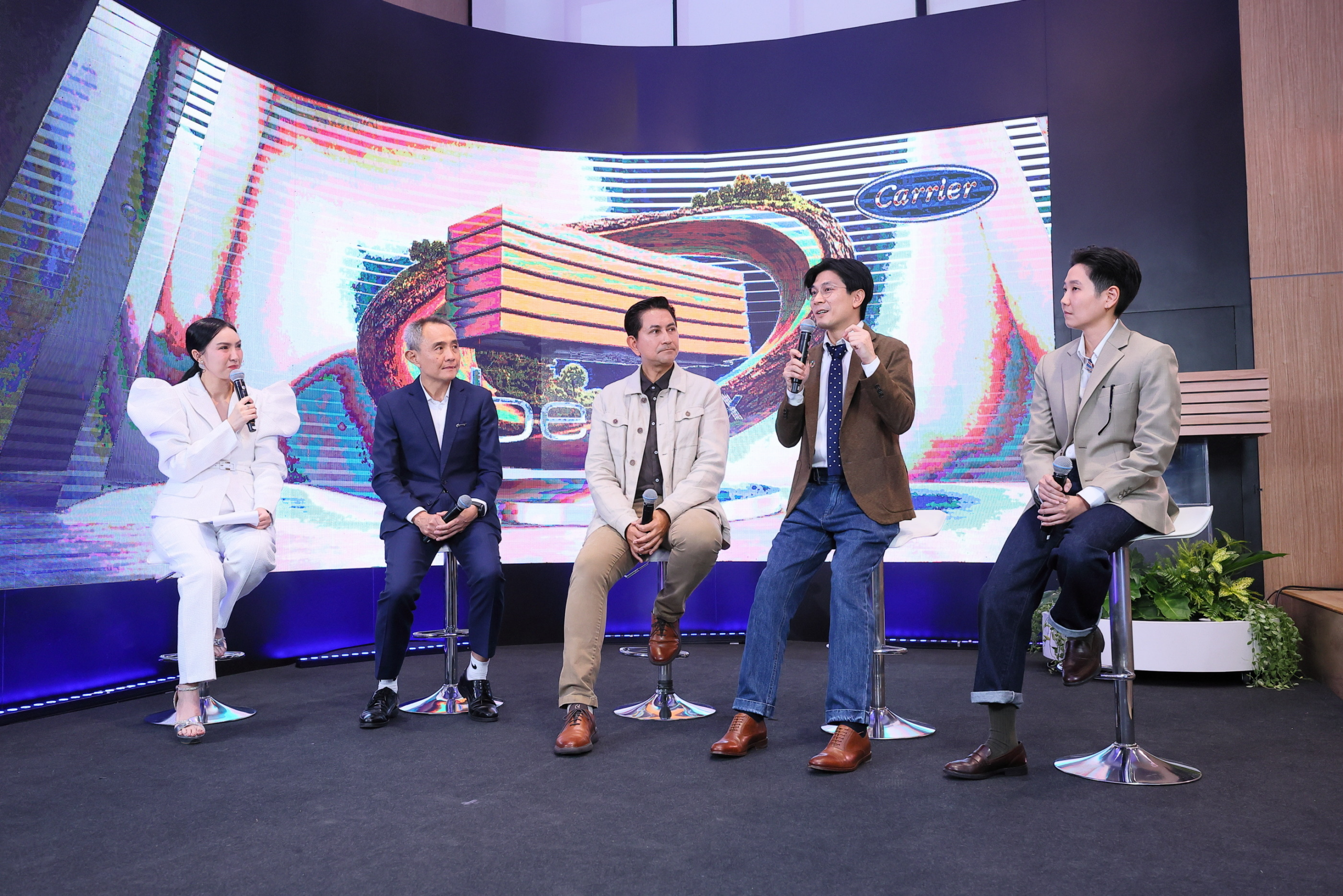 แคเรียร์ พลิกประวัติศาสตร์! ส่ง “Beyond X” แอร์นวัตกรรมดีไซน์จากไม้จริง ระดับ Masterpiece หนึ่งเดียวในโลก